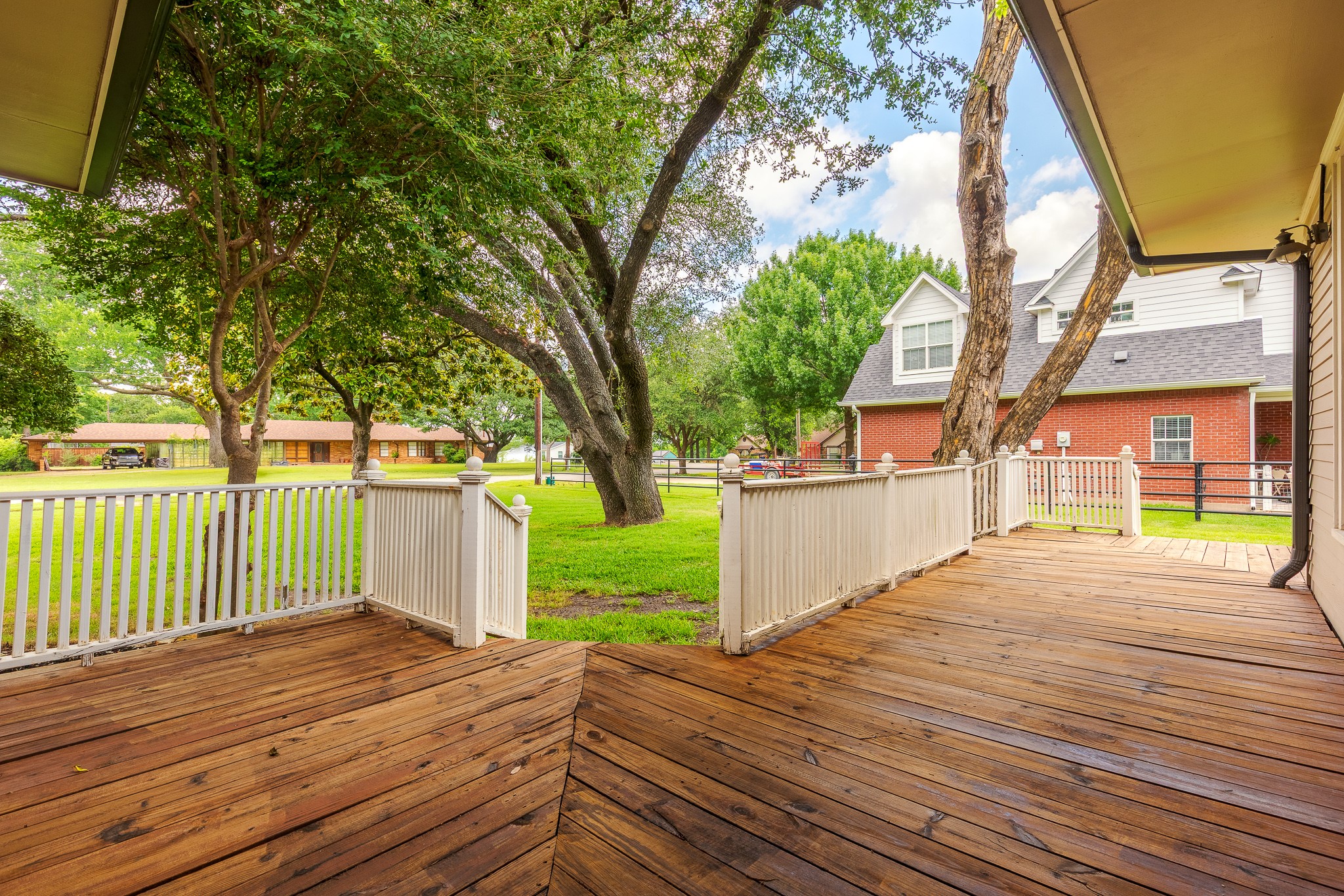 203 E Umphress Street Van Alstyne TX 75495