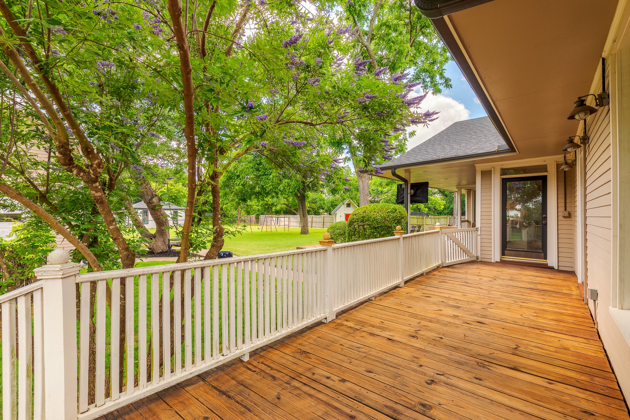 203 E Umphress Street Van Alstyne TX 75495