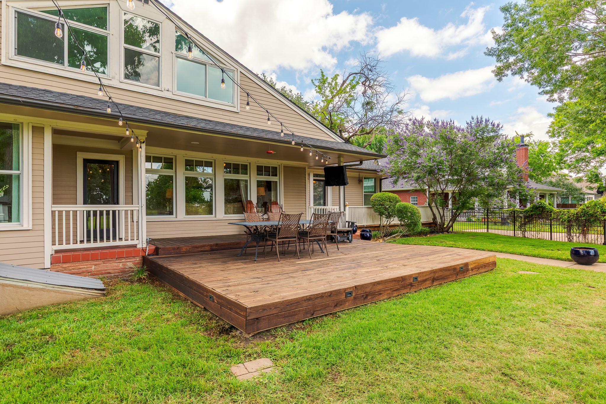 203 E Umphress Street Van Alstyne TX 75495