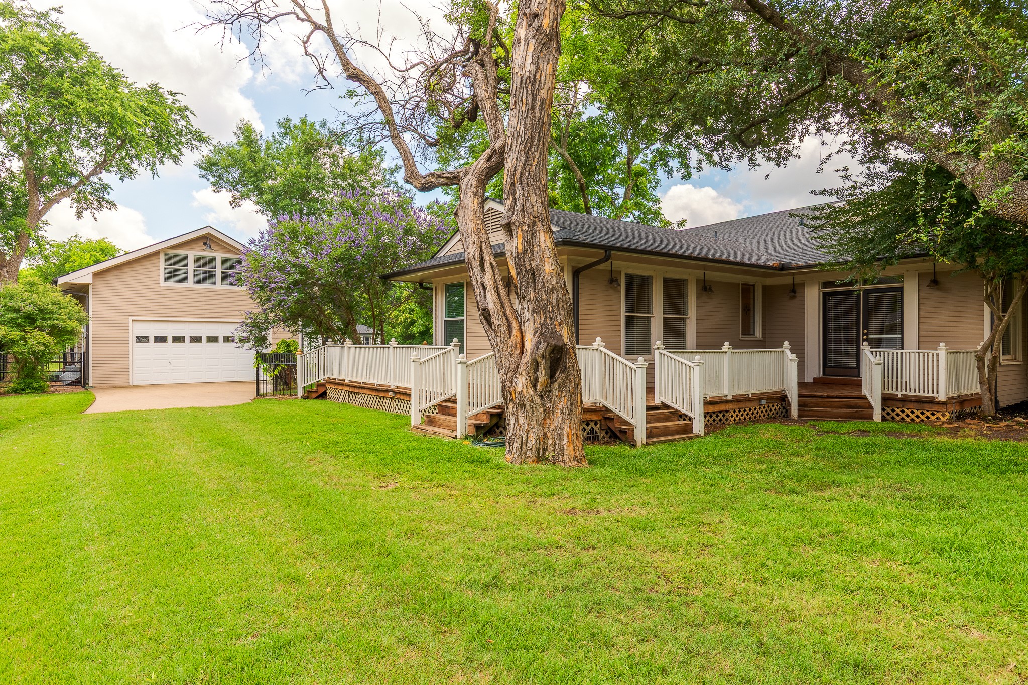 203 E Umphress Street Van Alstyne TX 75495