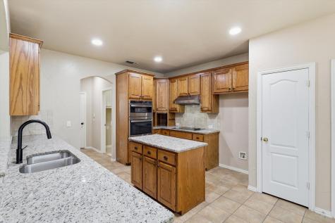 801 Coralberry Drive Mckinney TX 75072