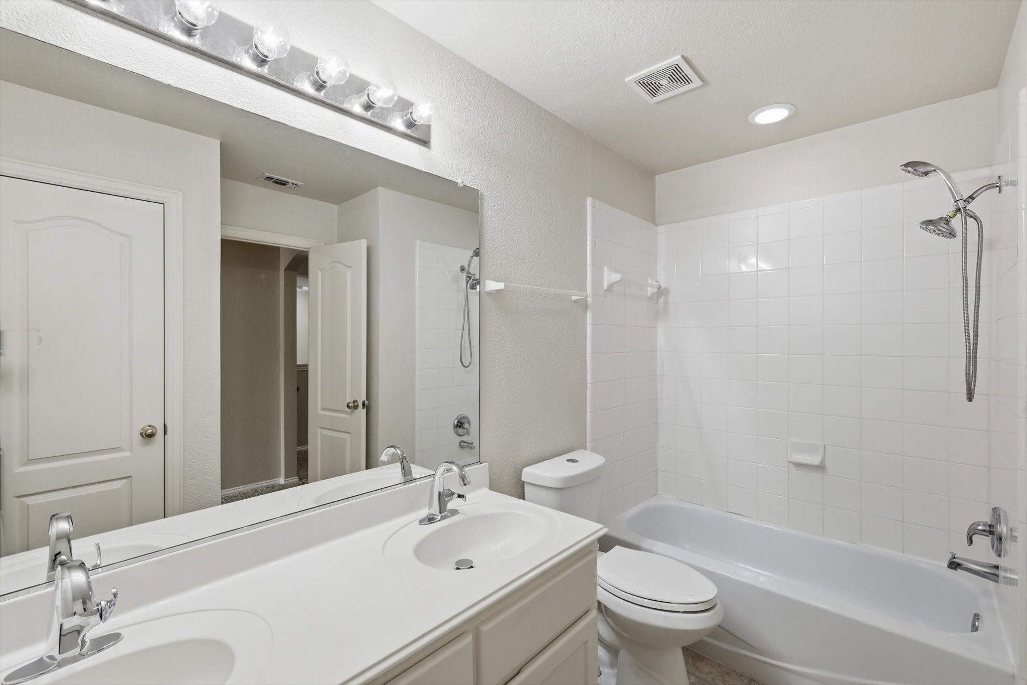 801 Coralberry Drive Mckinney TX 75072