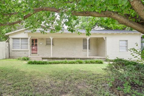 4916 Roxie Street Haltom City TX 76117