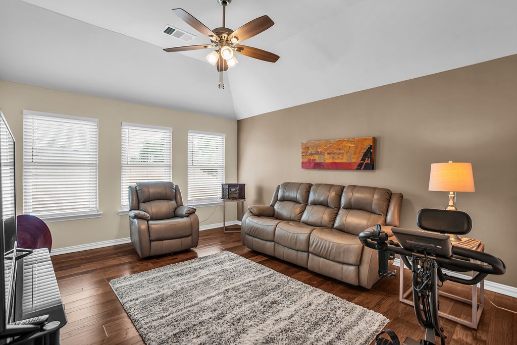 5700 White Pine Drive Mckinney TX 75070