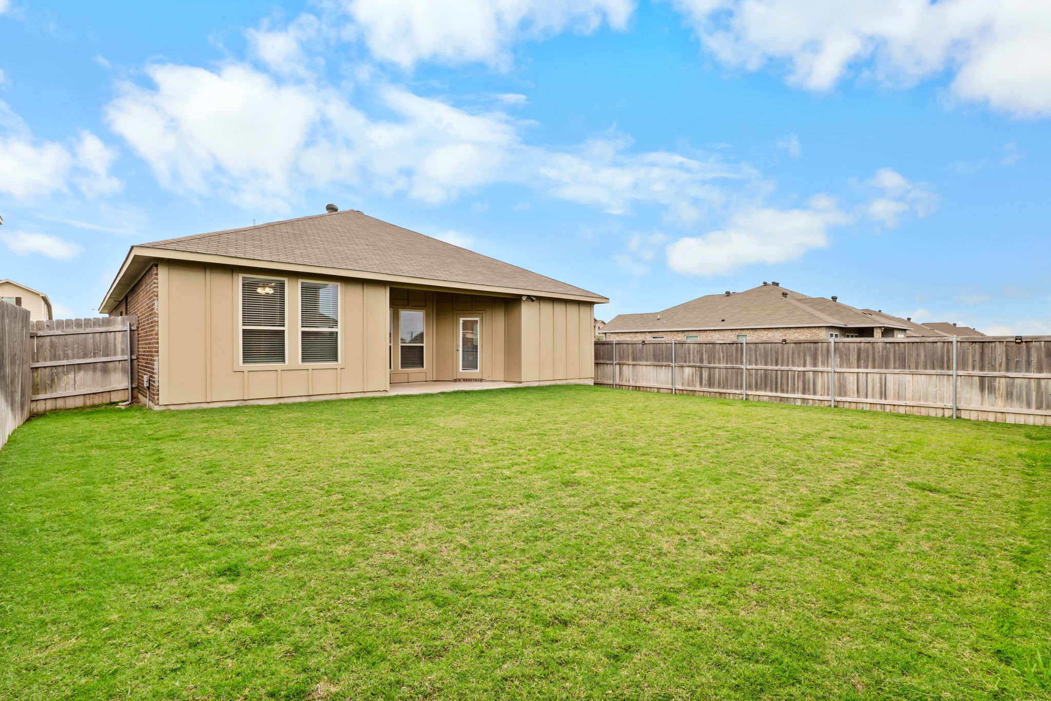 11233 Solar Street Waco TX 76655