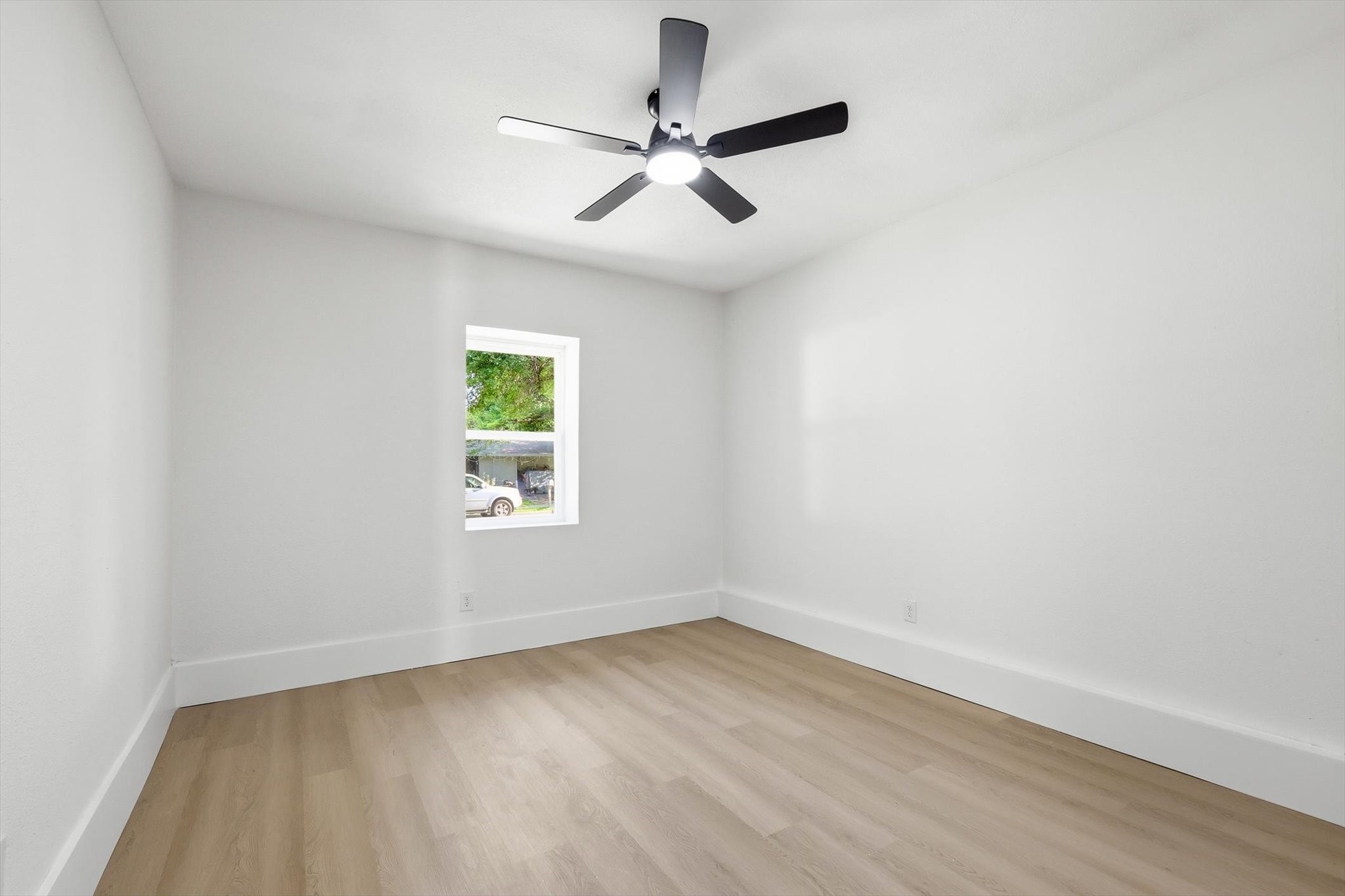 2109 Hedgerow Street Arlington TX 76010