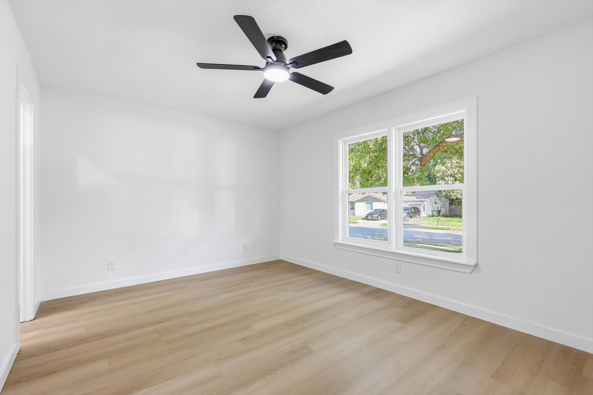 2109 Hedgerow Street Arlington TX 76010