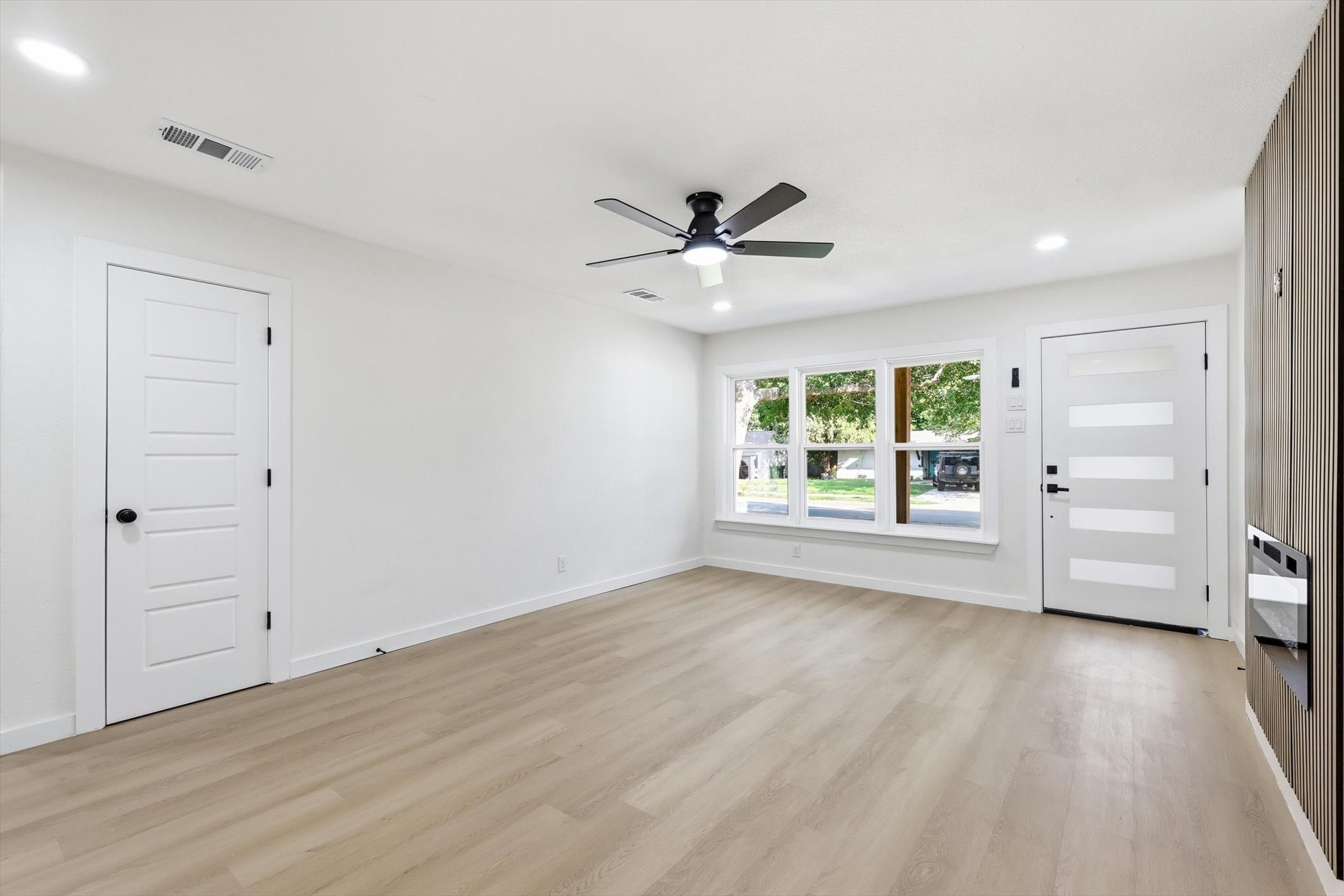 2109 Hedgerow Street Arlington TX 76010