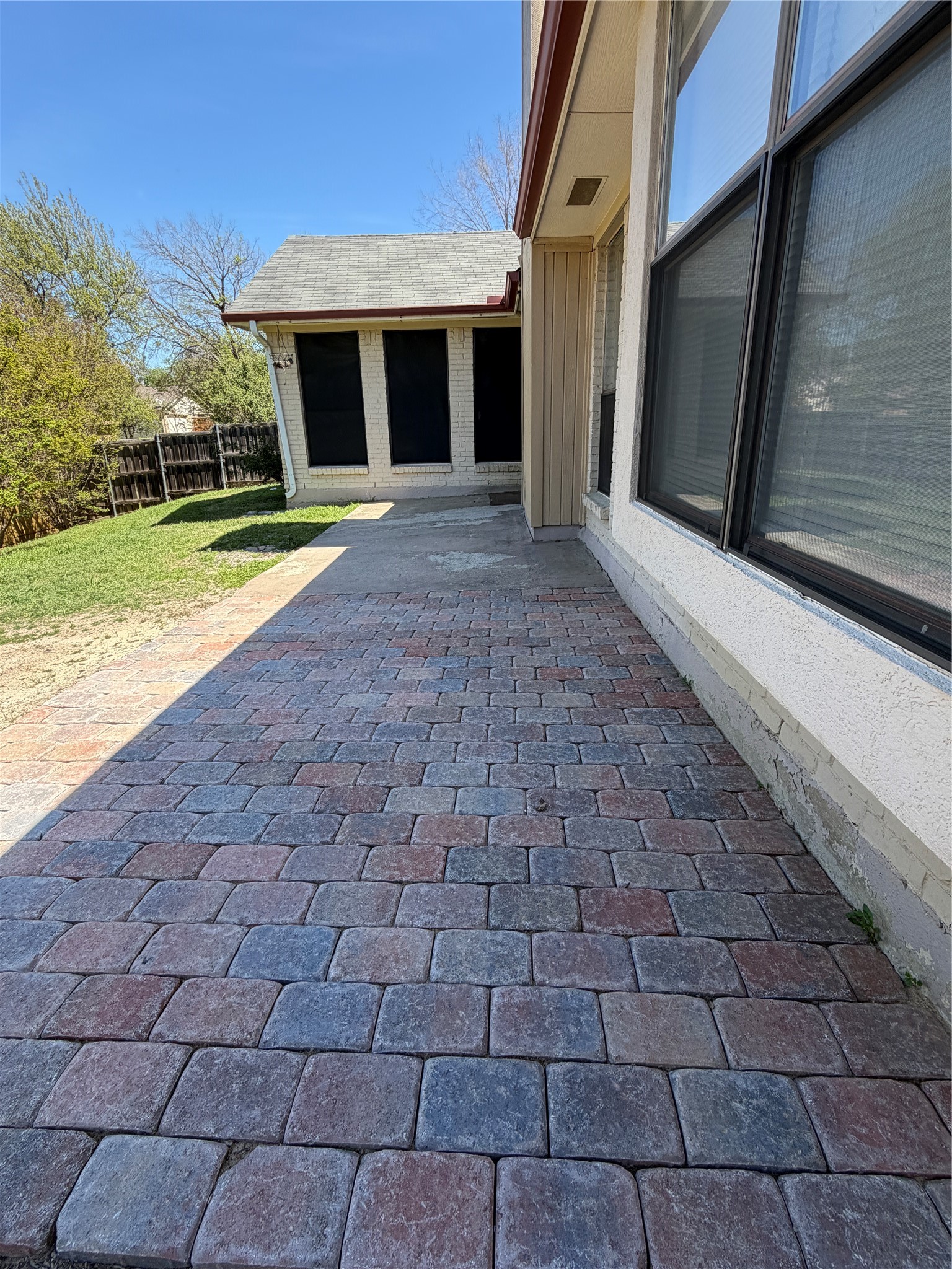 1721 Saint James Carrollton TX 75007
