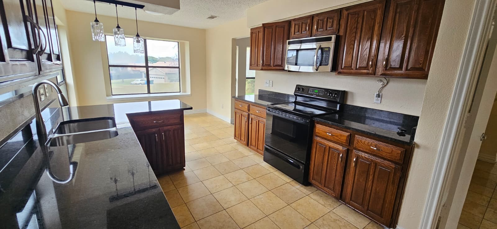 1721 Saint James Carrollton TX 75007