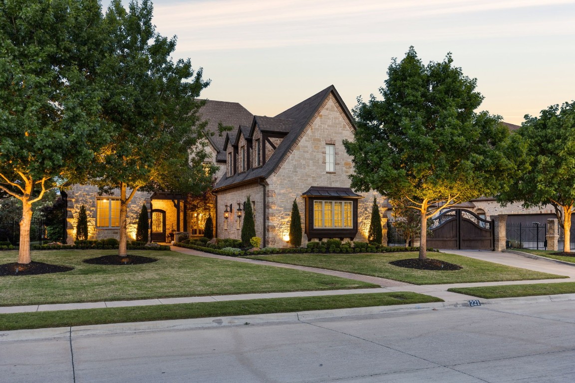 221 Edinburgh Court Southlake TX 76092