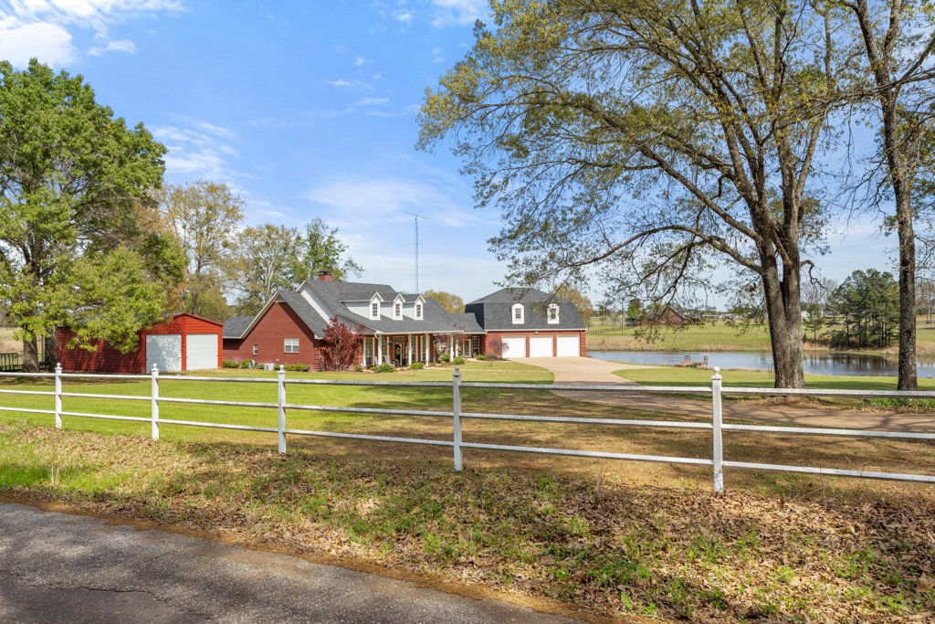 15080 County Road 1104 Flint TX 75762