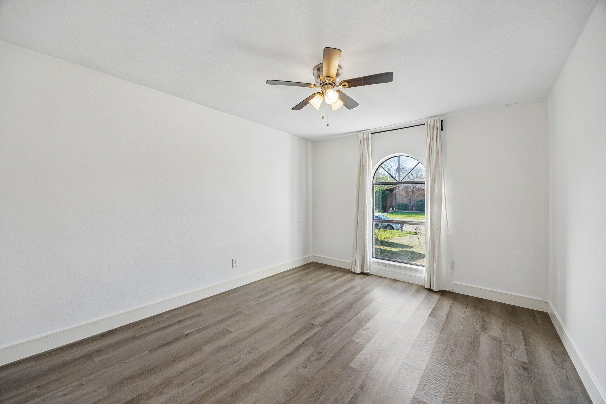 11759 Kilkirk Lane Dallas TX 75228