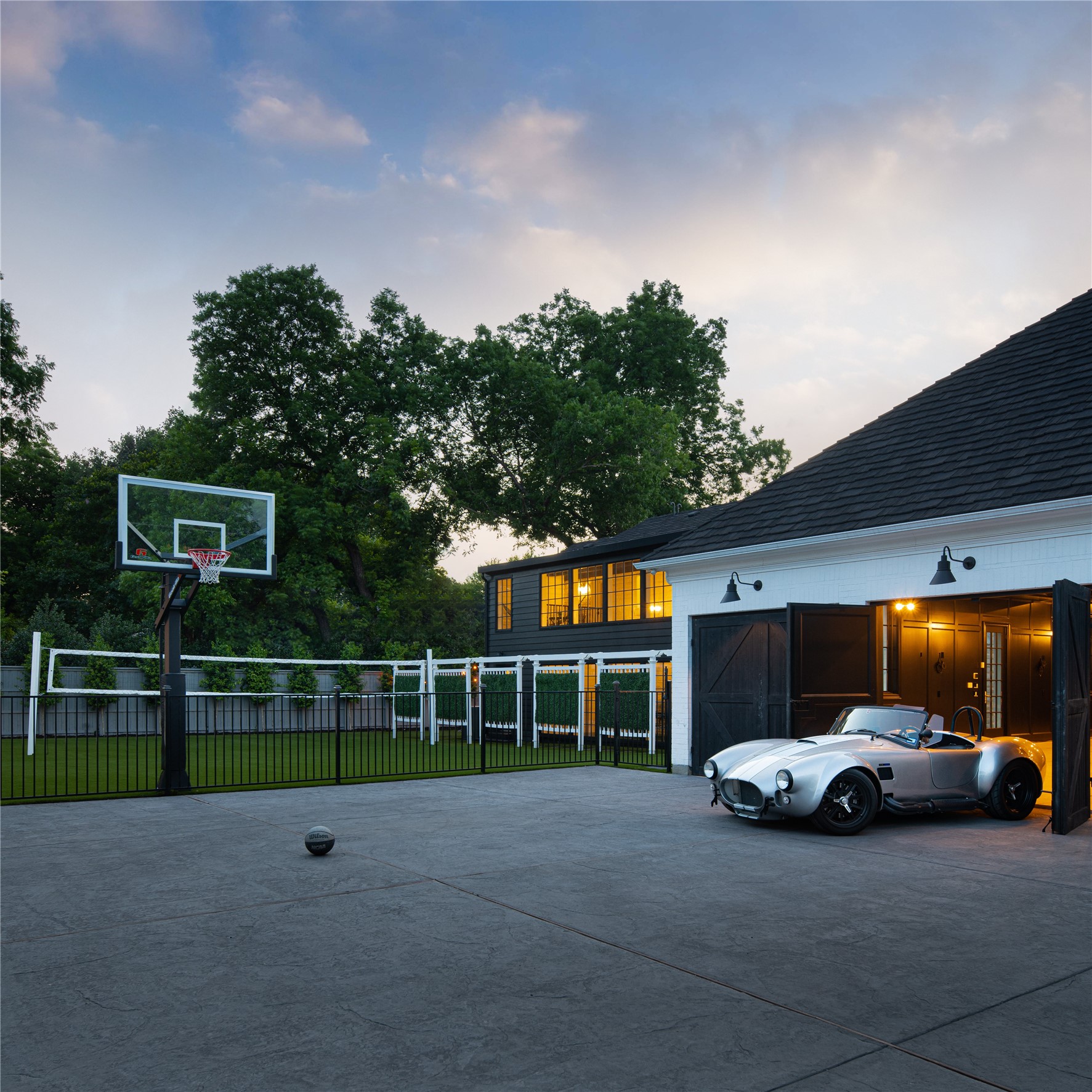 5947 Lupton Drive Dallas TX 75225