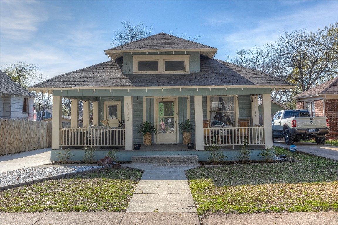 2712 College Avenue Fort Worth TX 76110