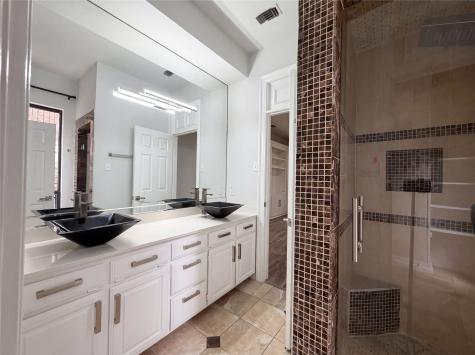 2405 Castle Rock Road Arlington TX 76006