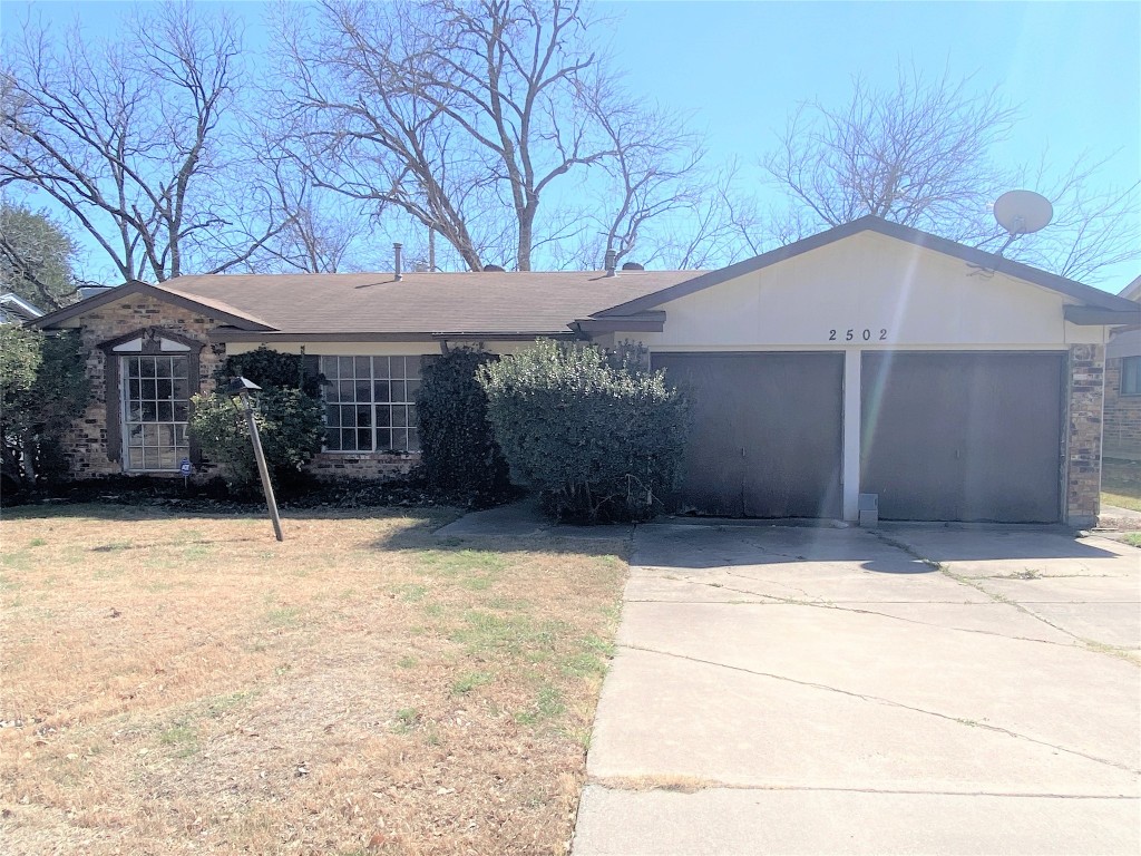 2502 Reever Street Arlington TX 76010