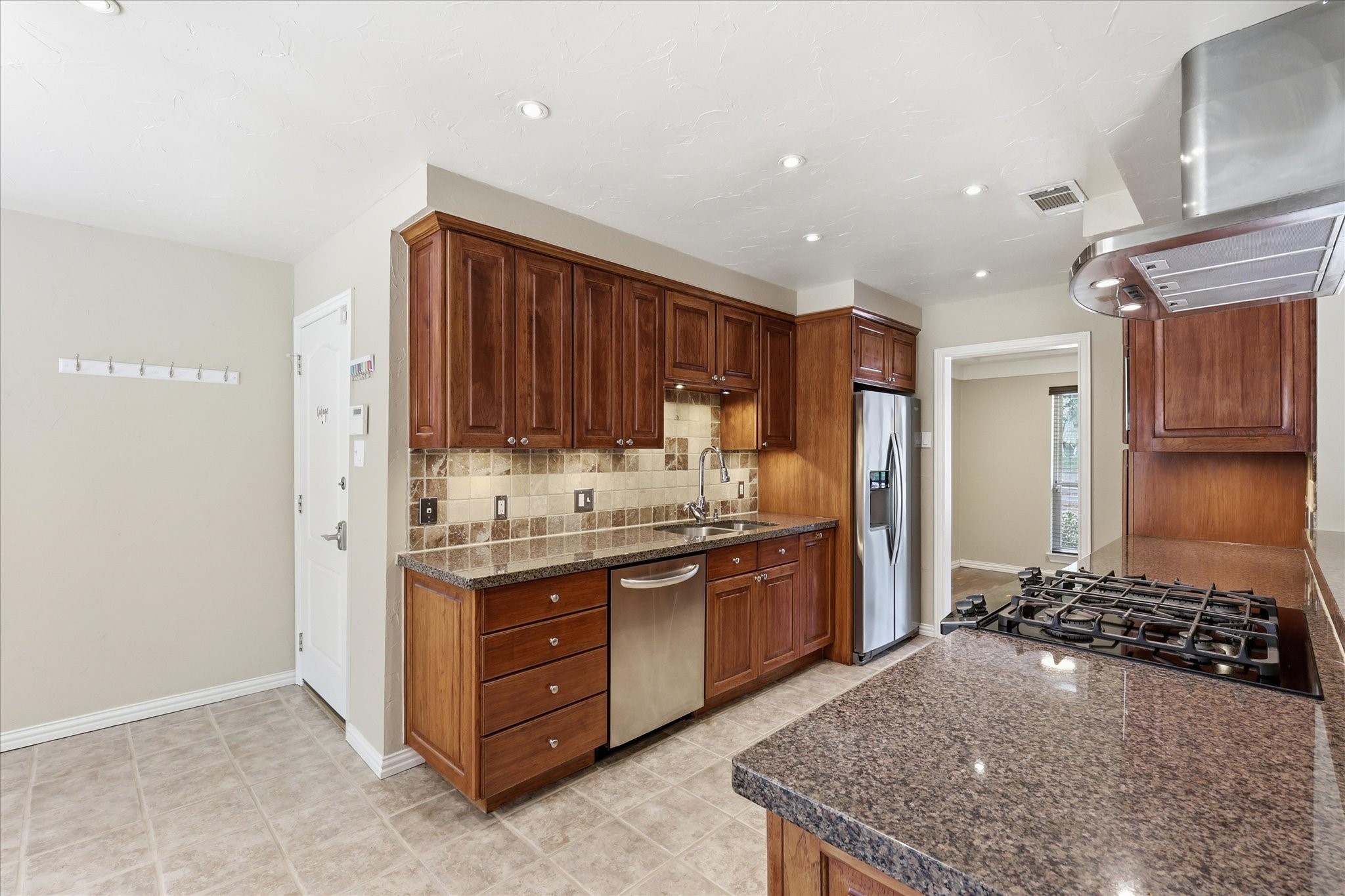 2009 Tanglewood Drive Grapevine TX 76051