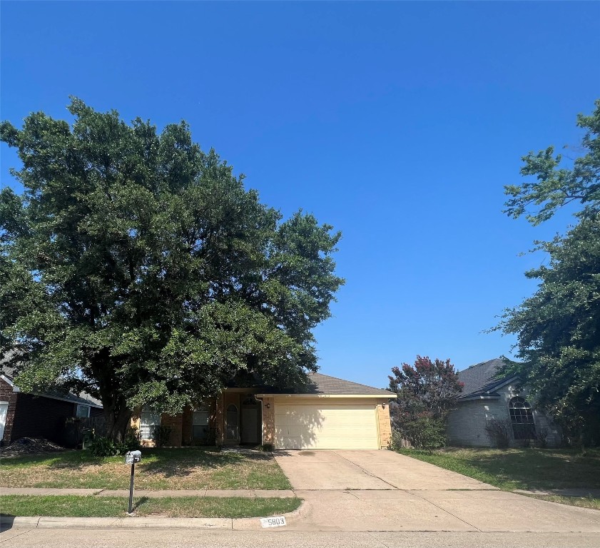 5803 Marquette Street Arlington TX 76018