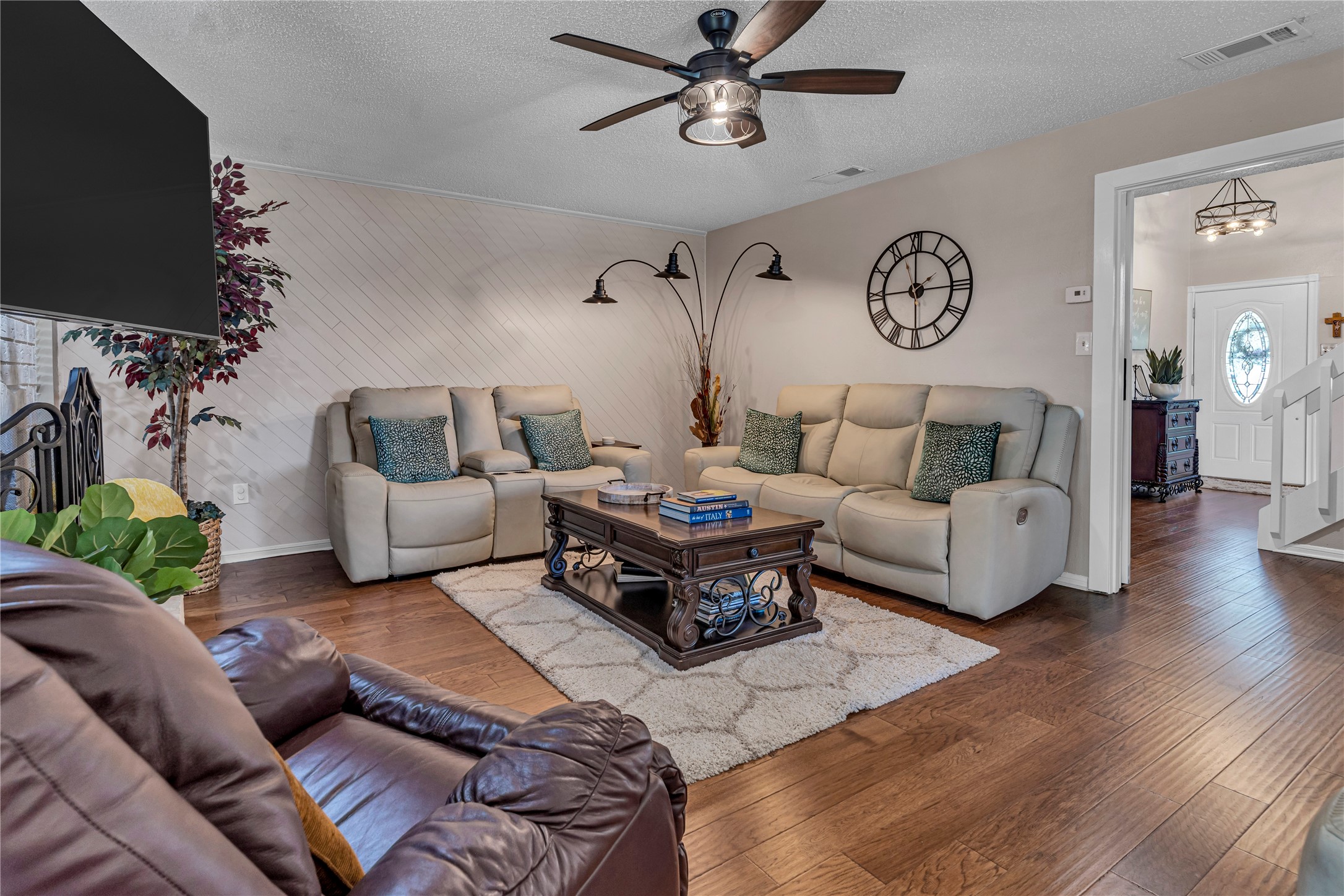 1732 Mayflower Drive Carrollton TX 75007