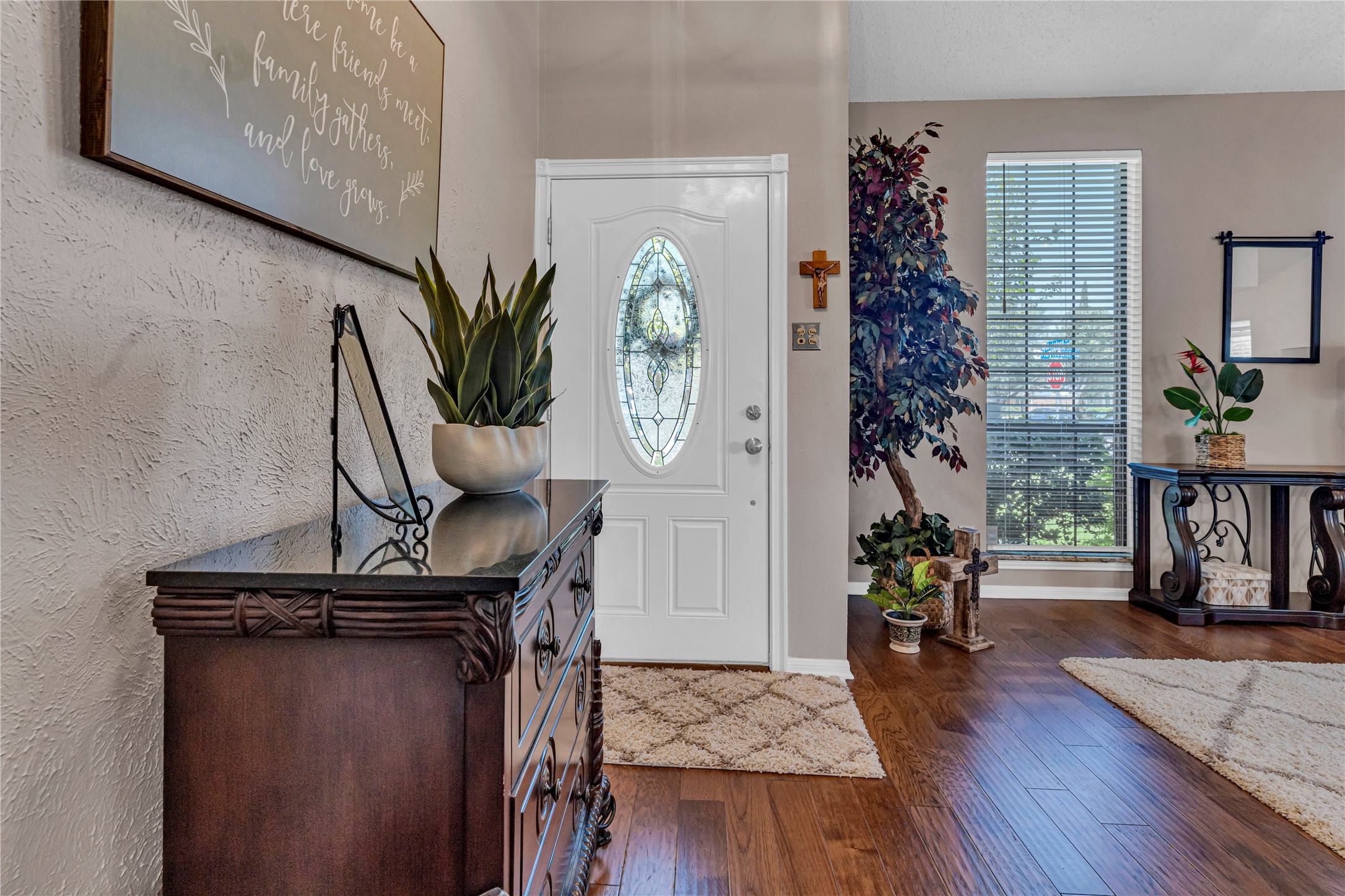 1732 Mayflower Drive Carrollton TX 75007