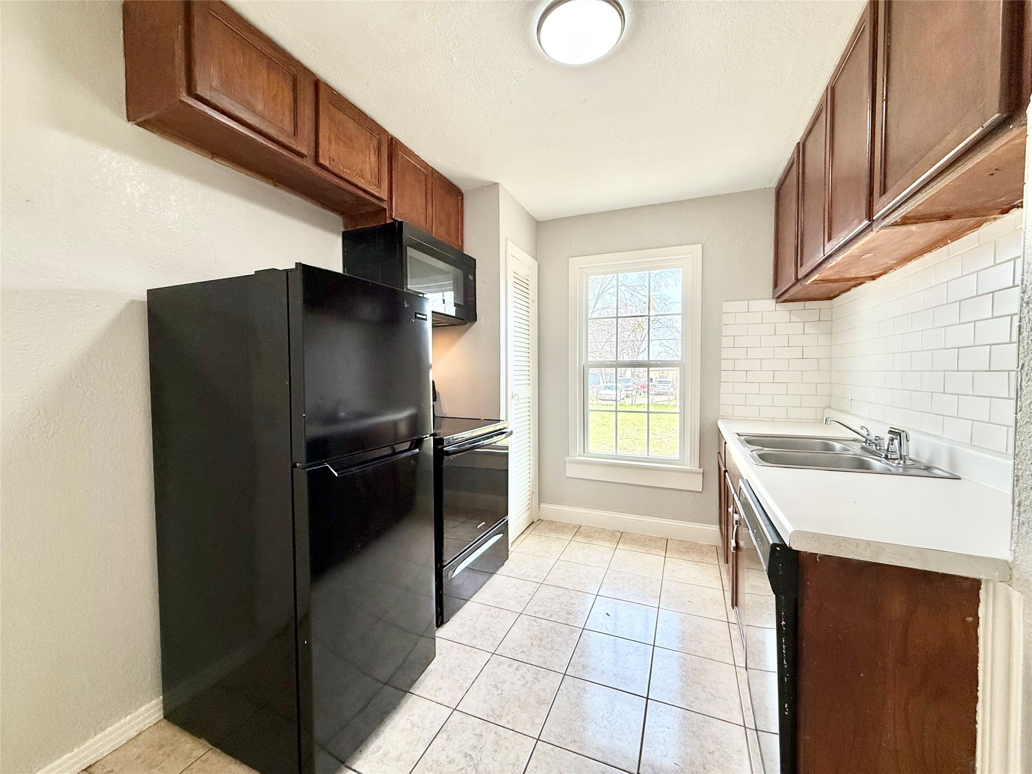 4813 Sandage Avenue Fort Worth TX 76115