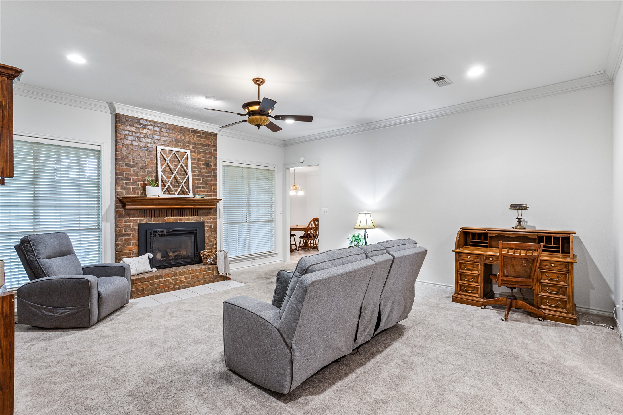 2100 Deer Run Denison TX 75020