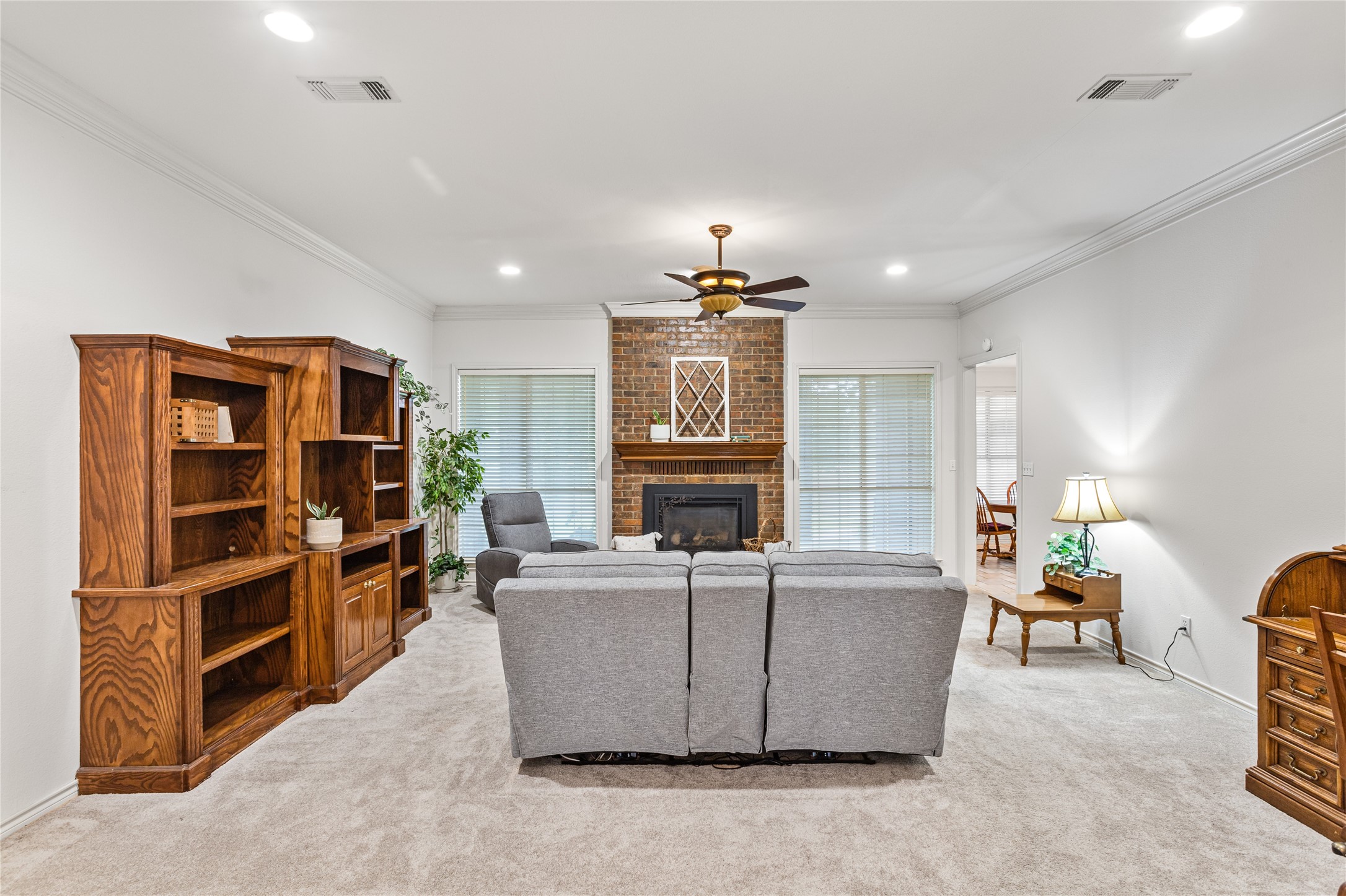 2100 Deer Run Denison TX 75020