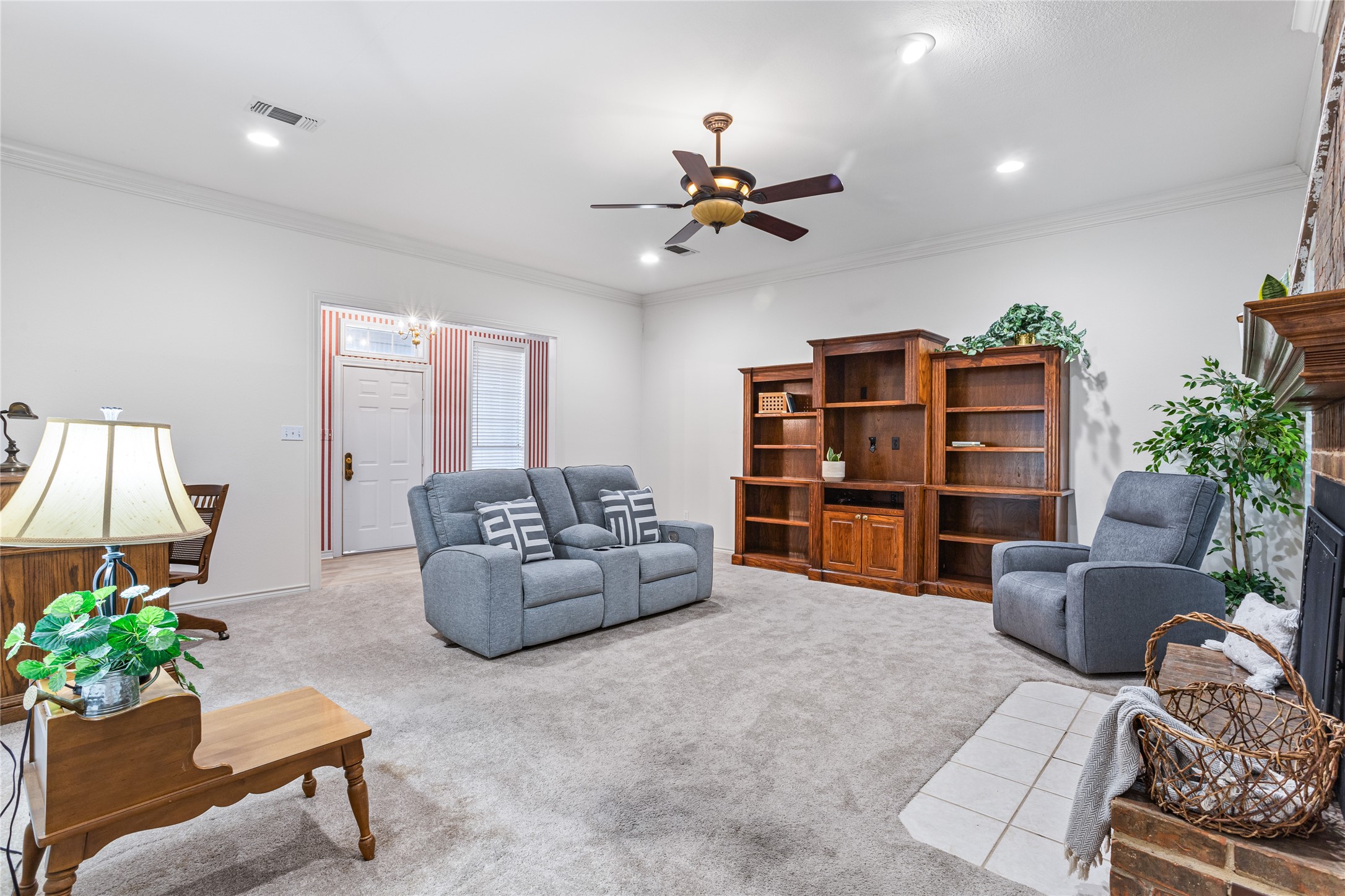 2100 Deer Run Denison TX 75020
