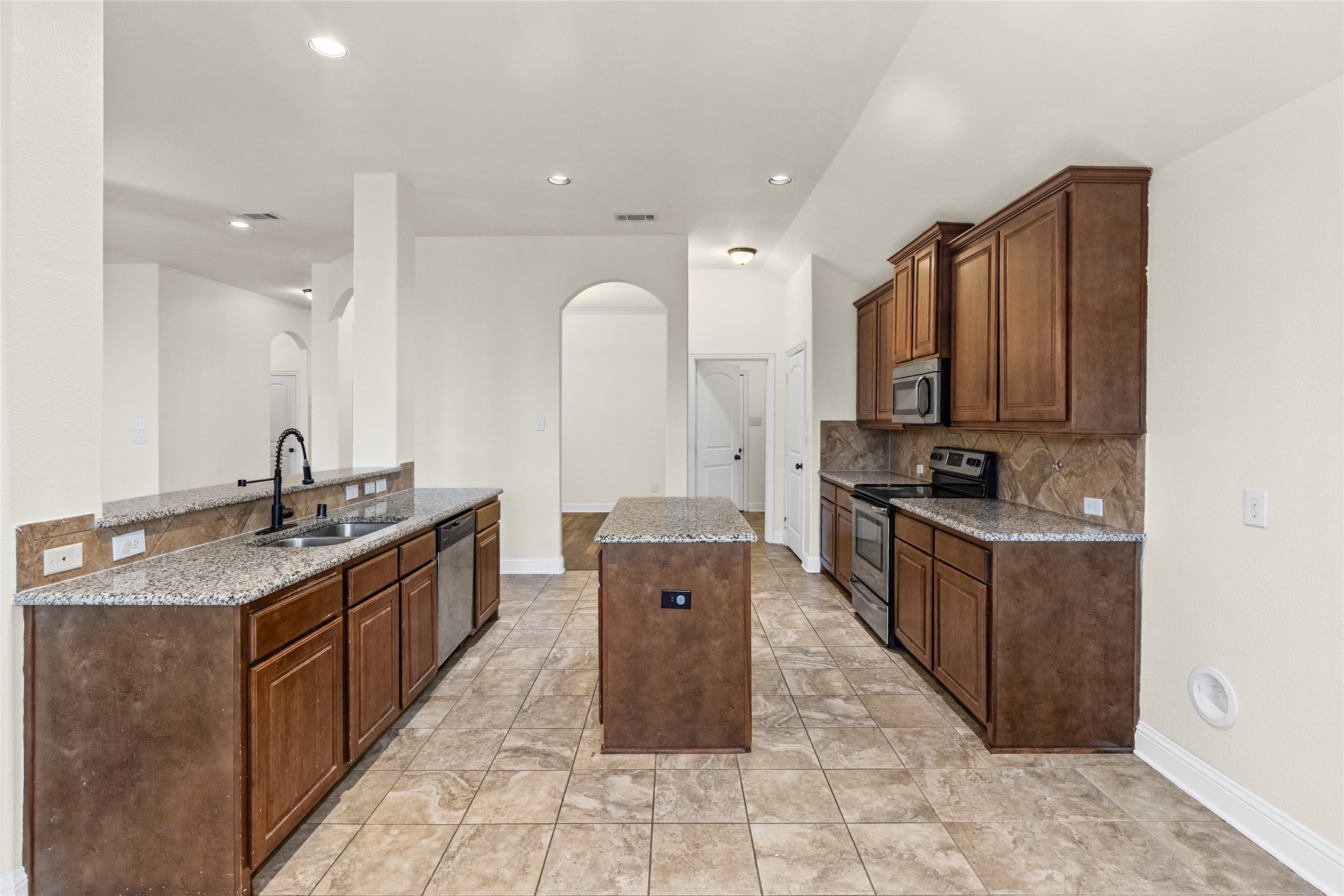 1112 Ethan Drive Greenville TX 75402