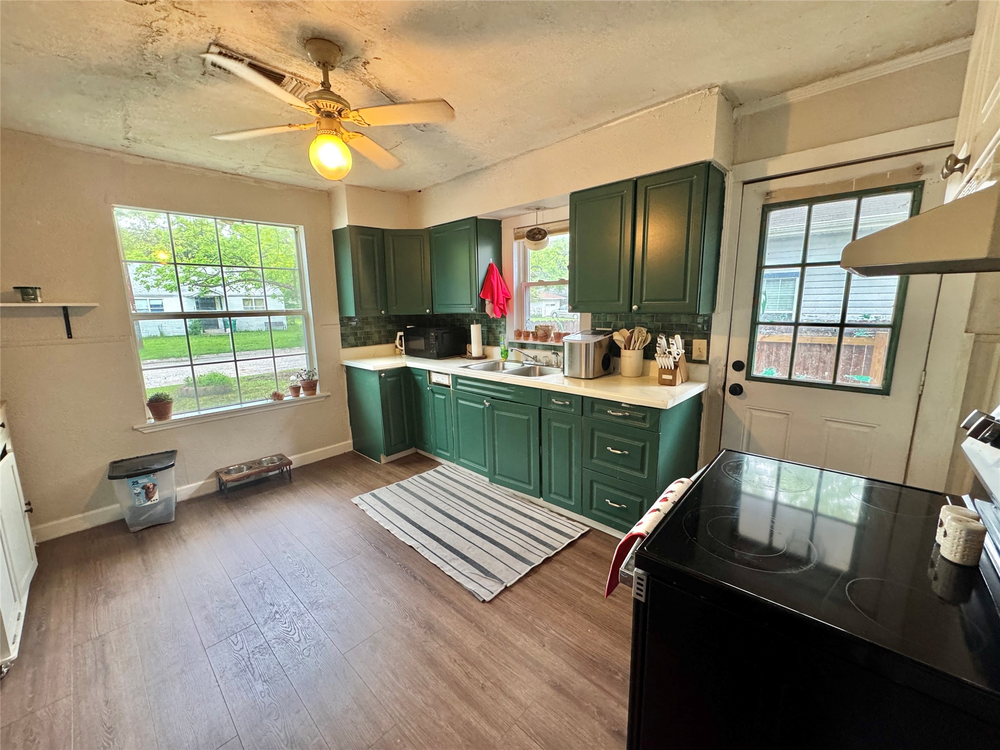 1018 Truelove Street Gainesville TX 76240