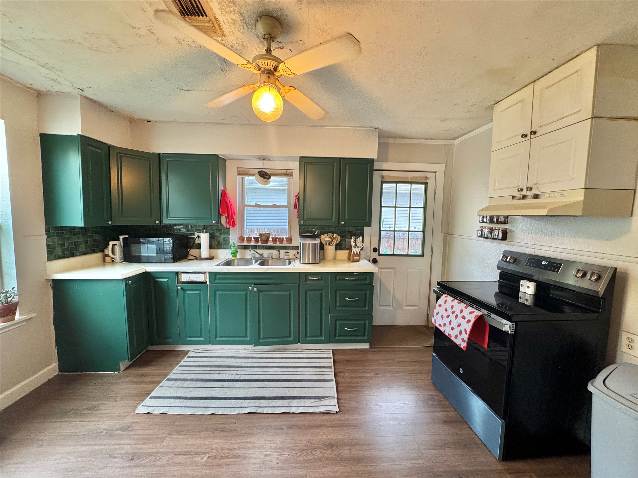 1018 Truelove Street Gainesville TX 76240