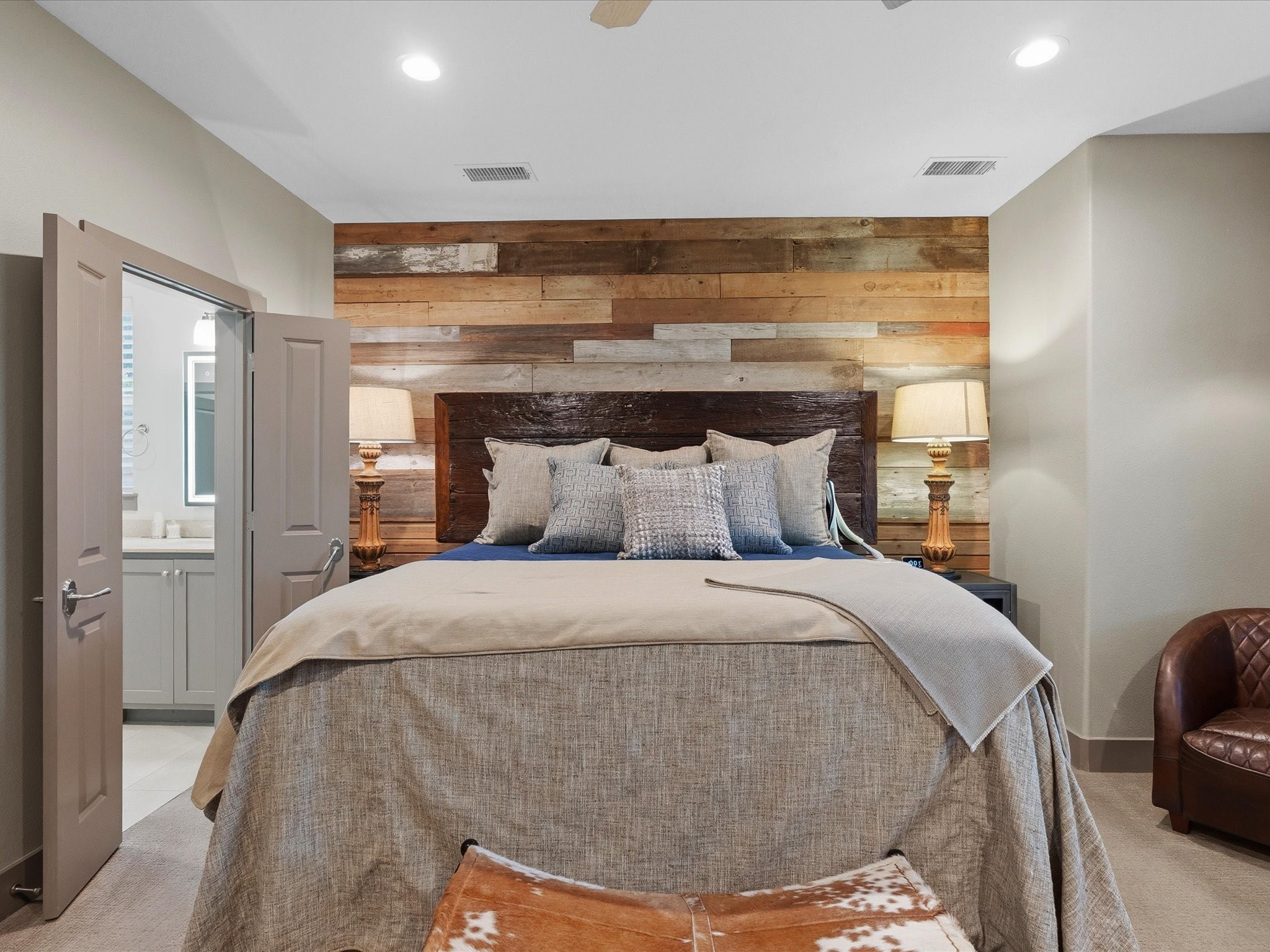 2965 Eric Lane Farmers Branch TX 75234