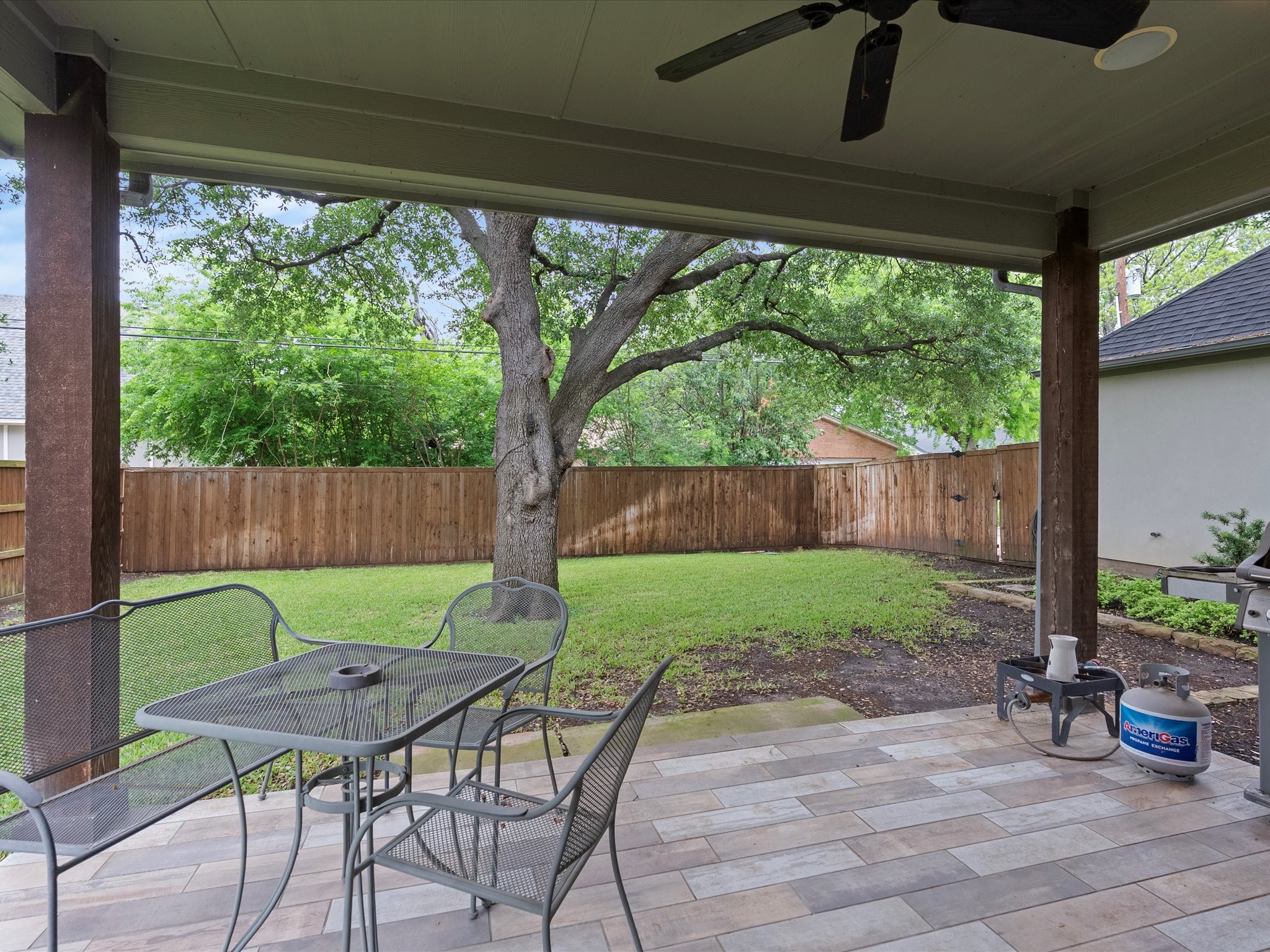 2965 Eric Lane Farmers Branch TX 75234