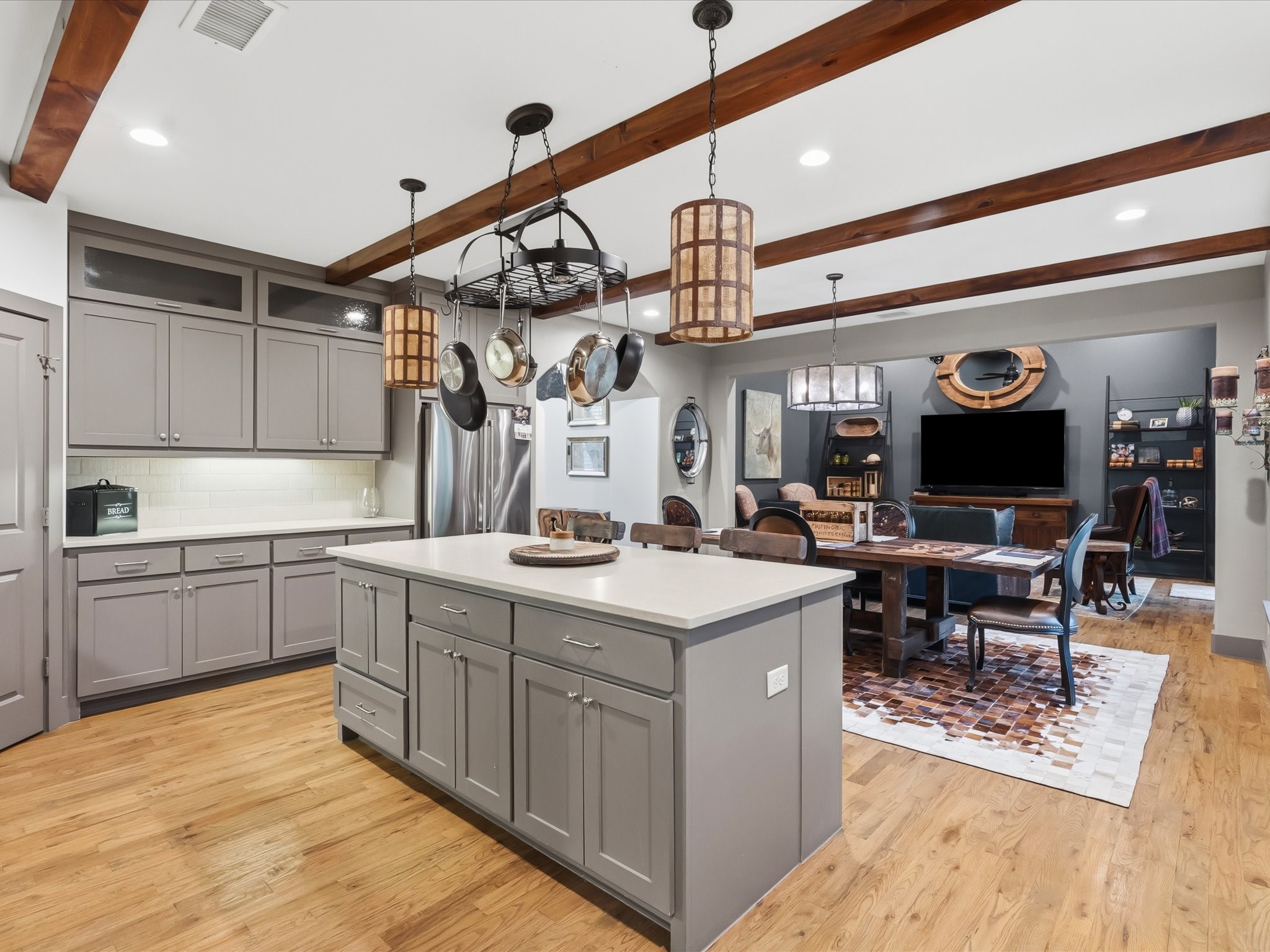 2965 Eric Lane Farmers Branch TX 75234