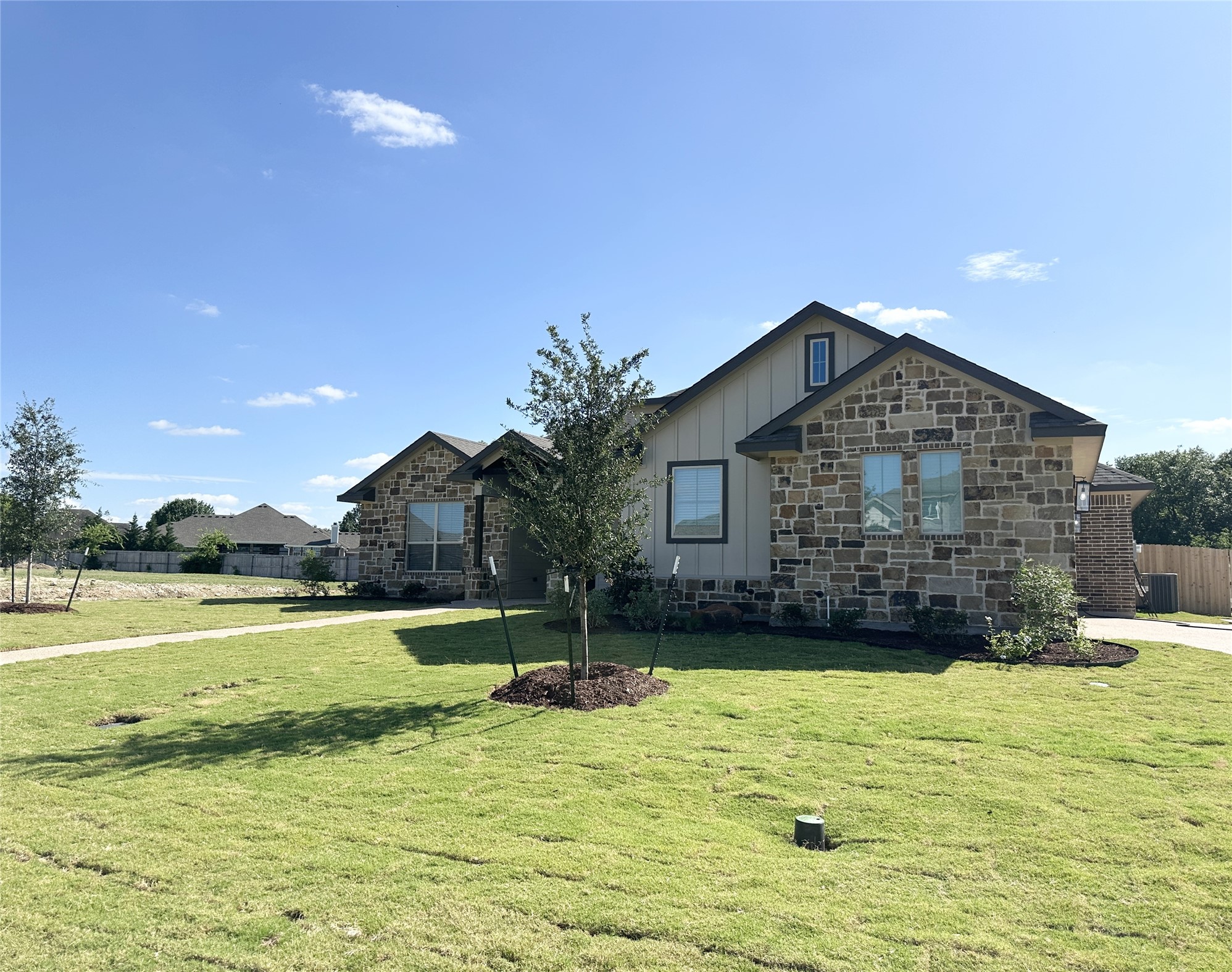 1032 Queen Elizabeth Drive Waco TX 76657