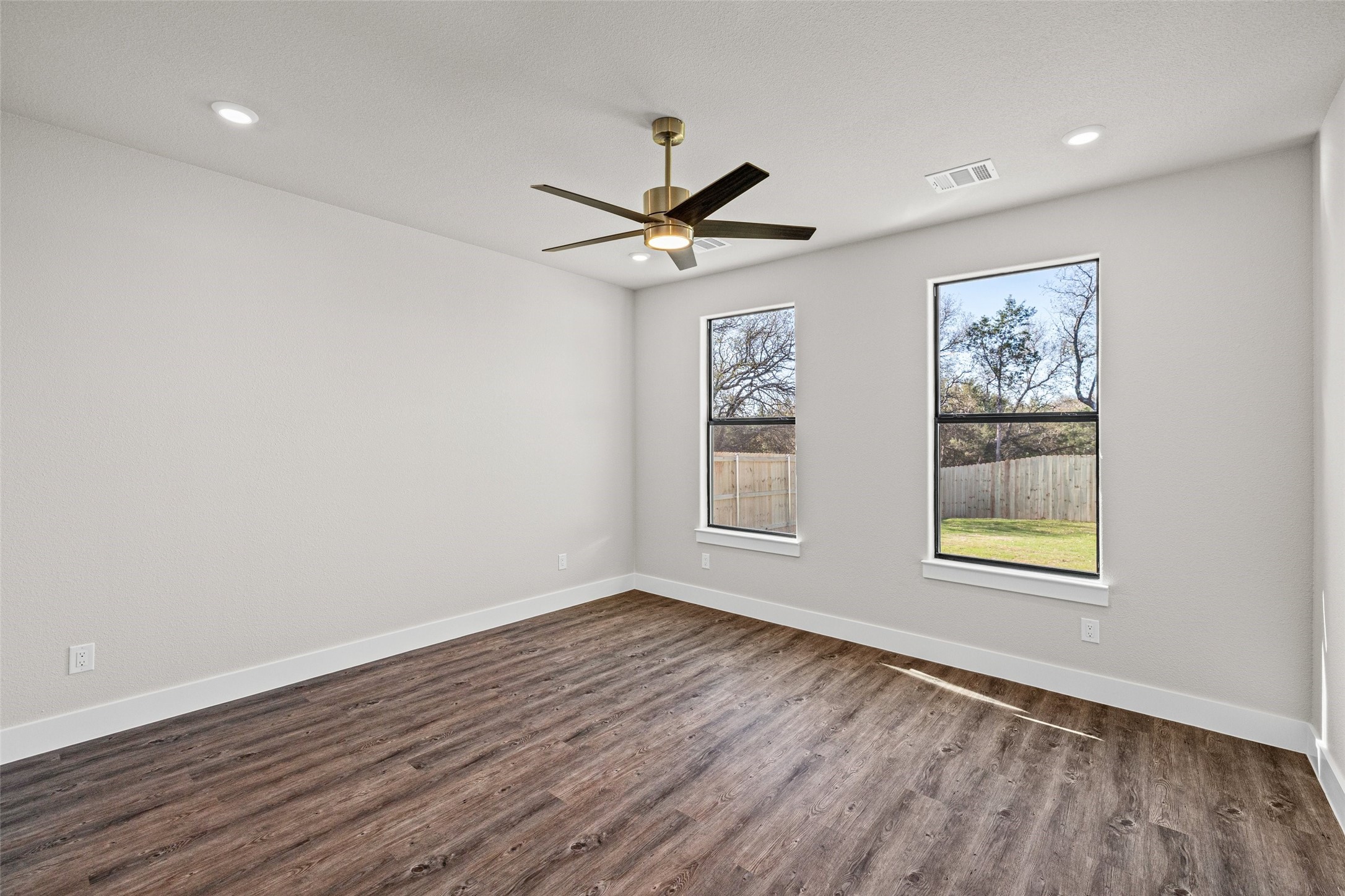 1531 Corona Drive Granbury TX 76048