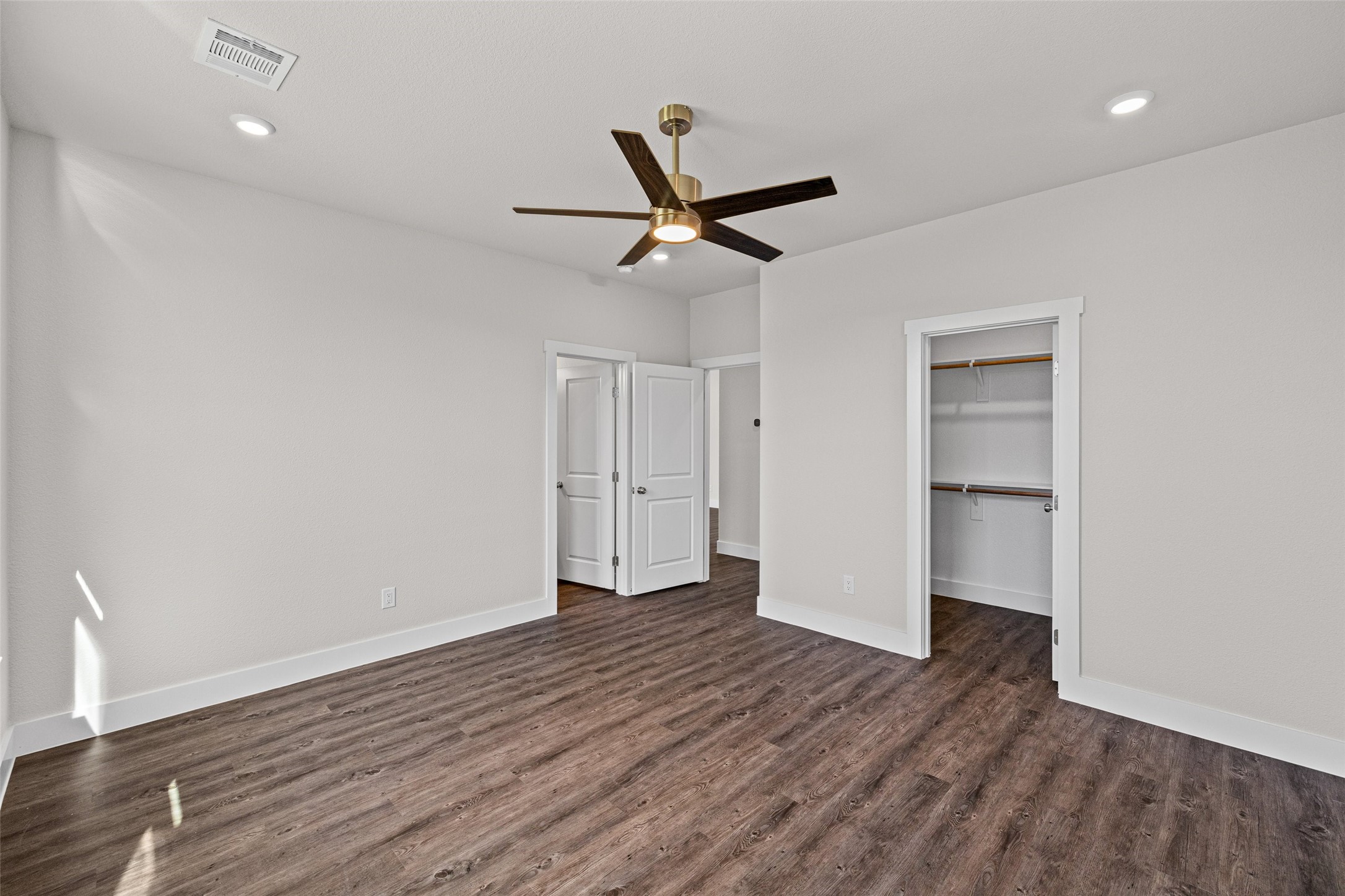 1531 Corona Drive Granbury TX 76048