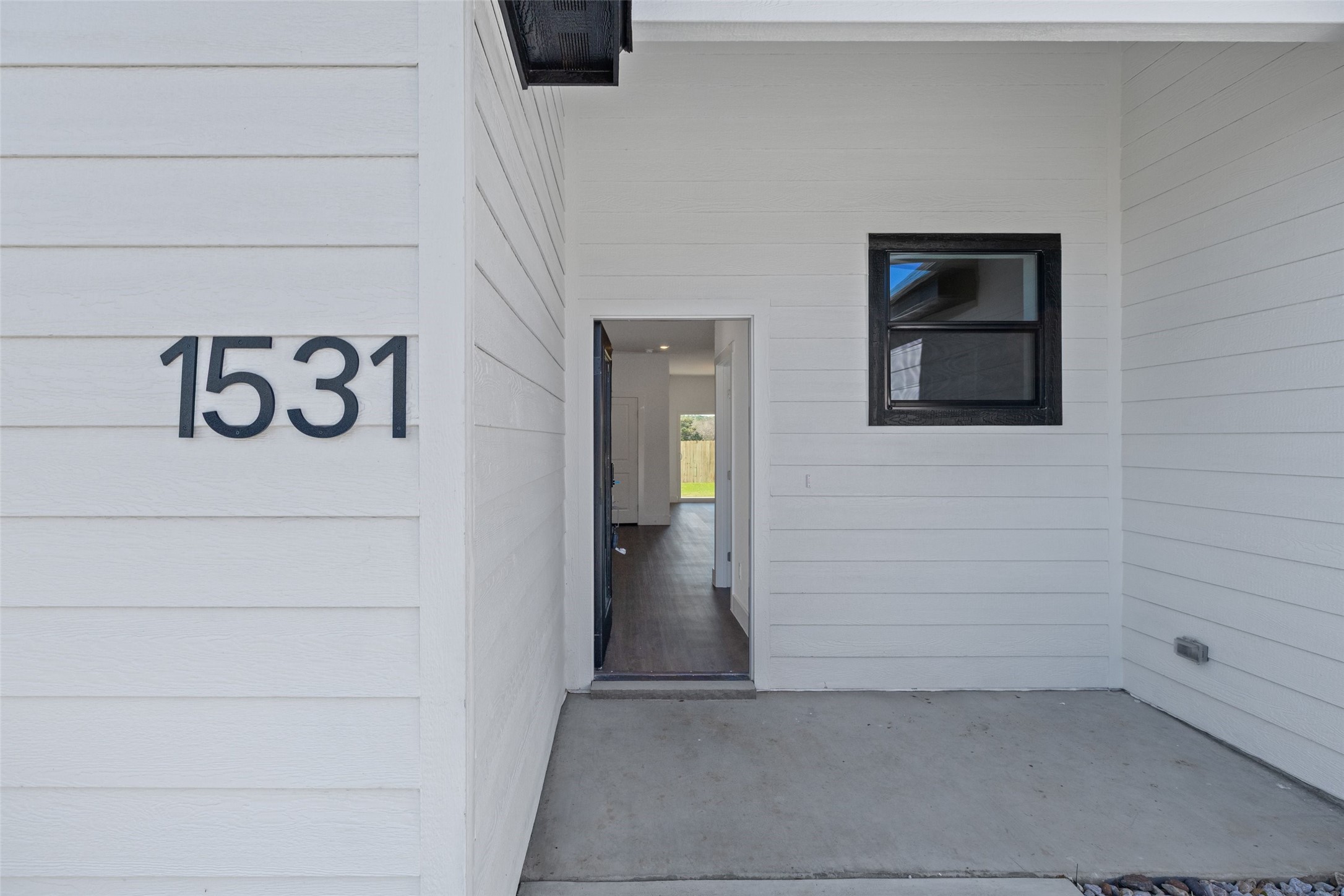 1531 Corona Drive Granbury TX 76048