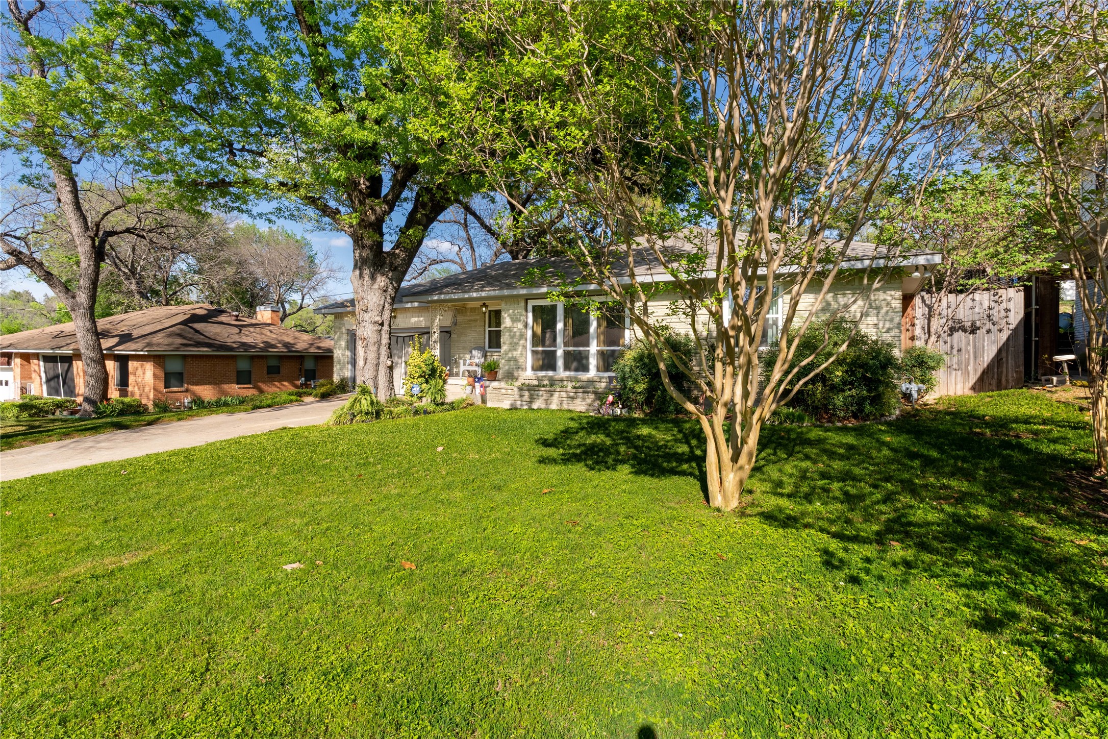2422 Santa Cruz Drive Dallas TX 75227