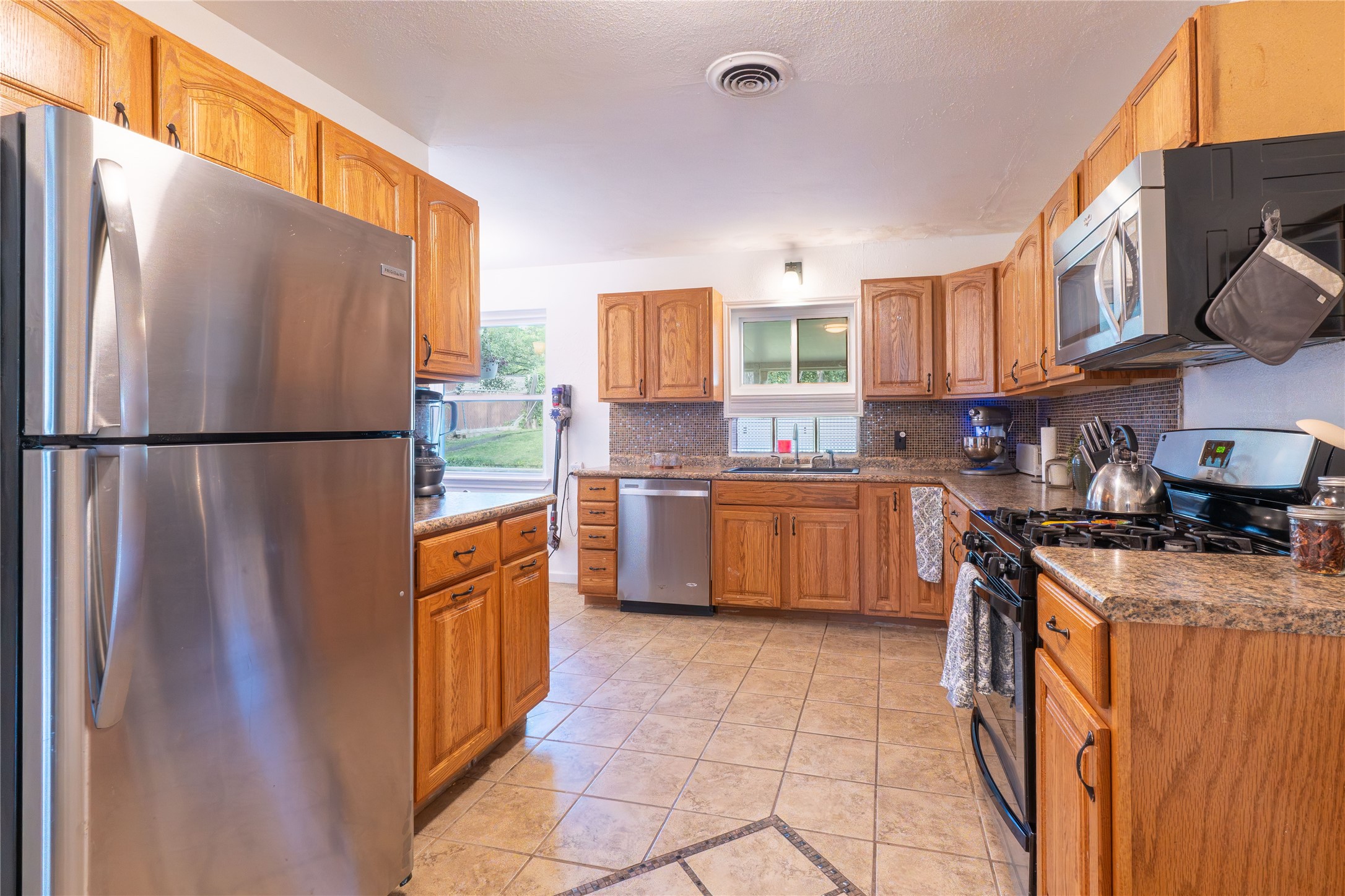 2422 Santa Cruz Drive Dallas TX 75227