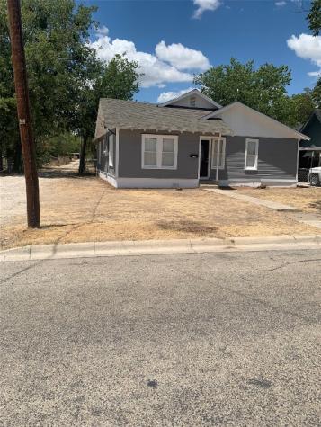 1705 Avenue K Brownwood TX 76801