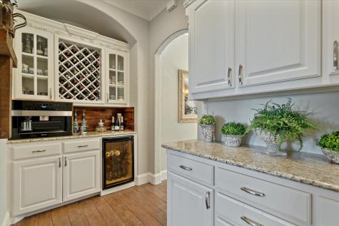 1904 W Emerald Bend Court Granbury TX 76049