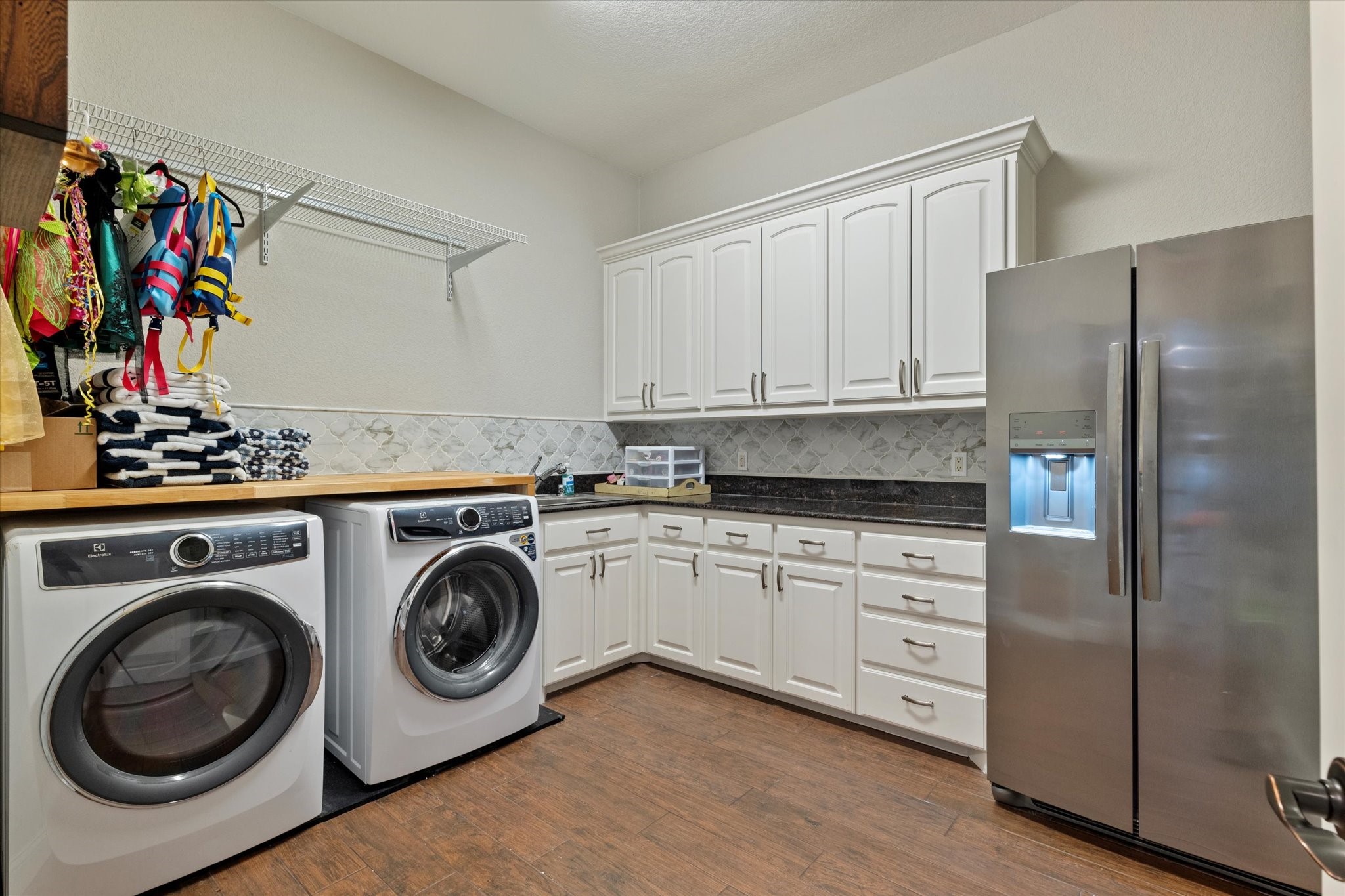 1904 W Emerald Bend Court Granbury TX 76049