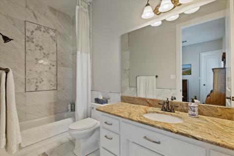 1904 W Emerald Bend Court Granbury TX 76049