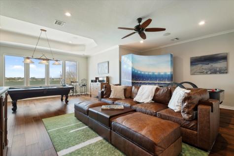 1904 W Emerald Bend Court Granbury TX 76049