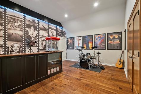 1904 W Emerald Bend Court Granbury TX 76049