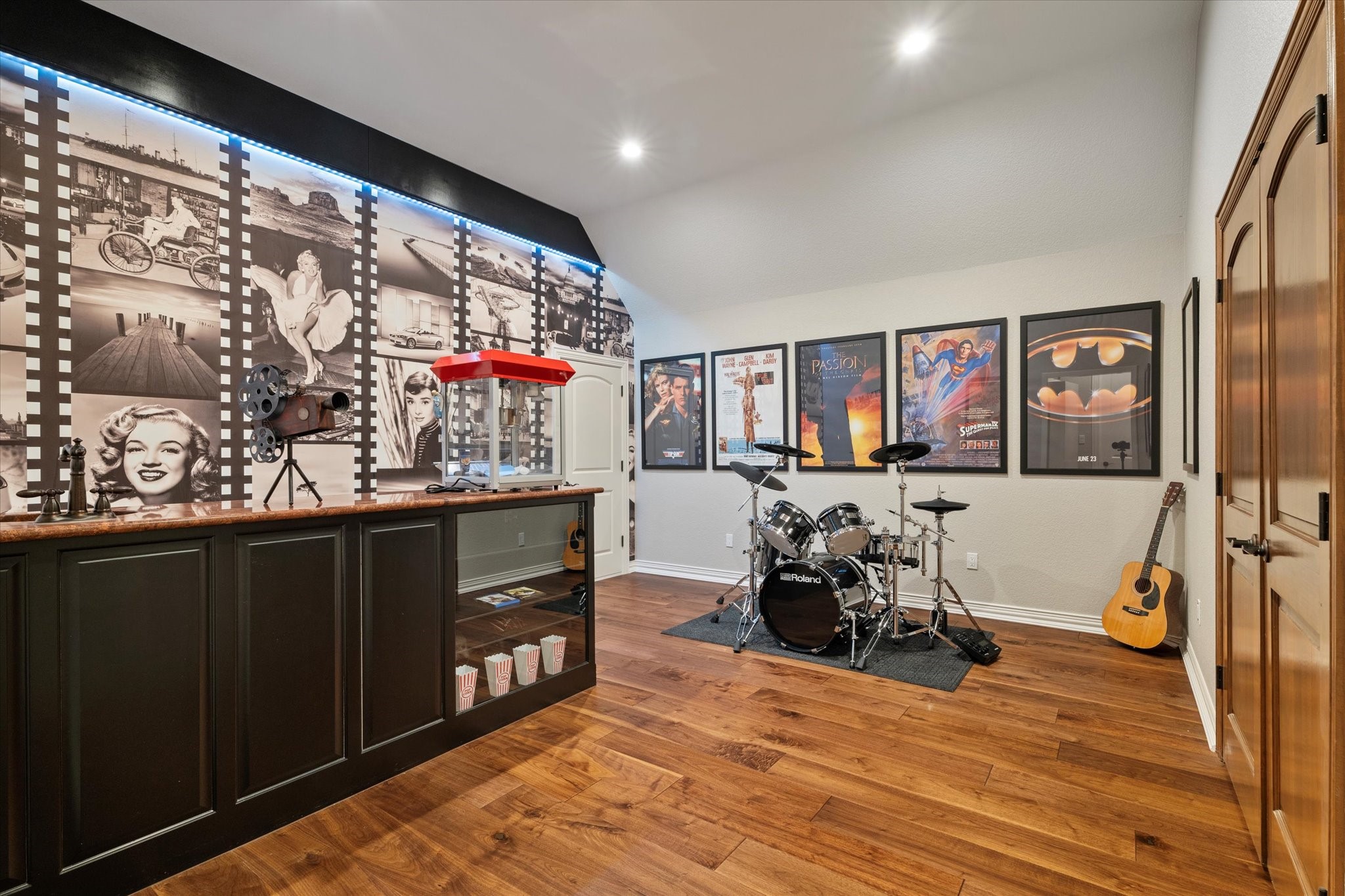 1904 W Emerald Bend Court Granbury TX 76049