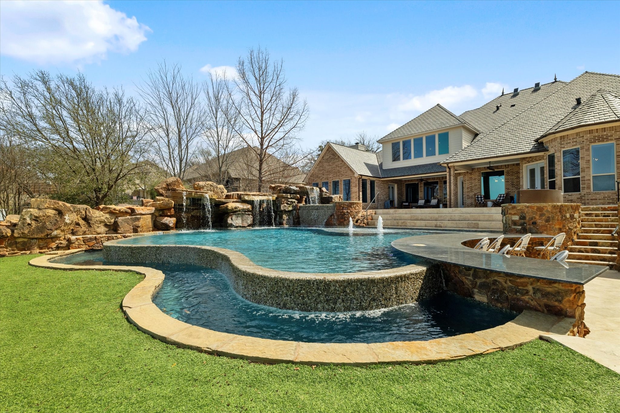 1904 W Emerald Bend Court Granbury TX 76049