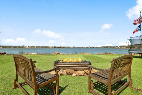 1904 W Emerald Bend Court Granbury TX 76049